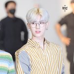 [ZB1] <b>리키</b> 원래 안경써?