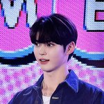 [ZB1] 아 진짜 미쳤다 성한빈 너무 <b>예쁘다</b>
