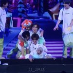 [NCT드림] <b>양쪽</b>에 서있는 사람이 이 둘인갓도