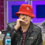야들아 나 아파서 잠이 안 와