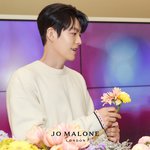 [모두드루와] 조 <b>말론</b> 방문한 김우빈