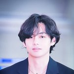 공항에서 방탄 <b>뷔</b> 비주얼