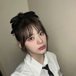 바다처럼 탁 트여서 <b>시원</b>한 이목구비