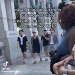 [TXT] 냥냥즈 워싱턴파크 산책갔나봐