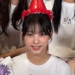 뉴진스 해린 생일이라고 <b>디올</b>이 꽃다발 챙겨줌