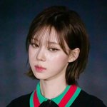 오늘 <b>구찌</b> 윈터랑 아이유 개이쁨