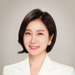 이분 외모만 보면 30대 <b>중반</b> 같지 않아?
