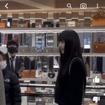 얼굴 <b>소멸</b>될거같아