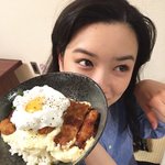요샌 <b>아치형</b> 눈썹이 예뻐보인다
