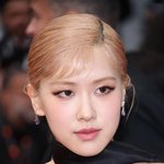오늘자 로제 칸<b>영화제</b> 레드카펫