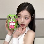 아이브 장원영 트위터 짱구 <b>셀카</b>