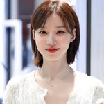 <b>윈터</b> 진짜 귀엽게 생김