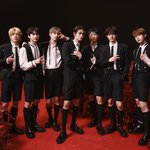 차라리 이 <b>의상</b>이 더 이쁜데