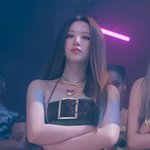 [모두드루와] <b>슈화</b> 사쿠라 같은 옷 입었대