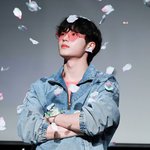 <b>입덕</b> 항시 대기라는 남자 아이돌
