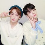 이 투샷 <b>황홀</b>해