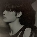 [ZB1] <b>민소매</b> 입음