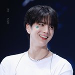 <b>영훈</b>은 진짜 팬사랑