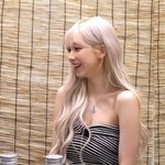 카리나 유 지민 내여자