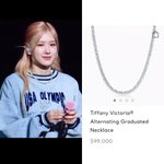 <b>로제</b> 목걸이 훔치고 싶다 ㅋㅋ