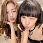 김채원 허윤진 ㄹㅇ