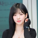 또 <b>미모</b> 레전드 찍은 에스파 출국