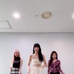 카리나는 <b>메</b><b>댄</b>치고 춤을 못추는듯