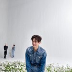 [ZB1] <b>한</b>빈이 <b>뒤</b>에