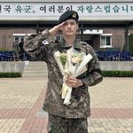 [모두드루와] 보고도 안 믿기는 옹성우 군대 <b>수료식</b> 사진