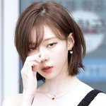 윈터 이 하이<b>바라</b> 같은 여자야...