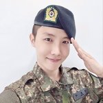 제이홉 군 수료식