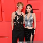 트로이시반 잘나가네 제니랑 현진 다 만남