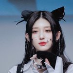 <b>이</b> 언니들이 내 <b>맘</b>을 훔쳐 갔다고요