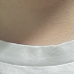 이 정도 목 늘어난 <b>반팔</b> 입고다니면 흉해?