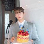 부모님이랑 나이차 23살이면