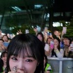 축제에서 <b>예</b><b>나</b>가 내 폰 가져가서 영상 찍어줌ㅜㅜ