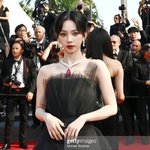 카리나가 확실히 얼굴형이 완벽하긴하다