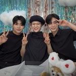 [ZB1] 바가지 씌<b>인지</b> 모르고