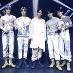 검정고무신 기철이 친구 아니냐는 <b>CIX</b> 의상 상태