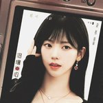 금발 카리나를 뛰어넘는 <b>여</b><b>돌</b>을 아십니까?