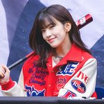 얼굴이 반짝반짝 해요 <b>여</b><b>돌</b>