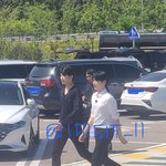 [ZB1] 아 성한빈 흑발 + 흰<b>셔츠</b> ㅈㄴ 설렌다