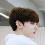[ZB1] 장하오 <b>옆태</b> 미친다