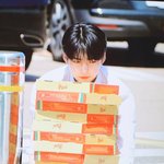 성한빈 <b>피자</b>배달 하는거 설렌다