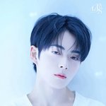 판타지오에서 처음으로 아이돌 외국인 멤버가 데뷔함