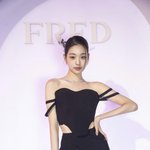 한국 <b>전통</b> 머리 장신구들을 쓴 연예인들