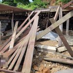 야외 <b>테라스</b> 붕괴.관광객 12명 부상