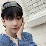 [댓글부탁해] 보넥도 명재현 무대도 잘하고 <b>조음</b>