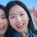 [댓글부탁해] 장원영 언니 <b>유아</b>도 살짝 닮은거 같지 않음?