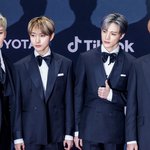 [NCT드림] 엔시티드림 <b>퍼</b><b>컬</b> 시상식인듯